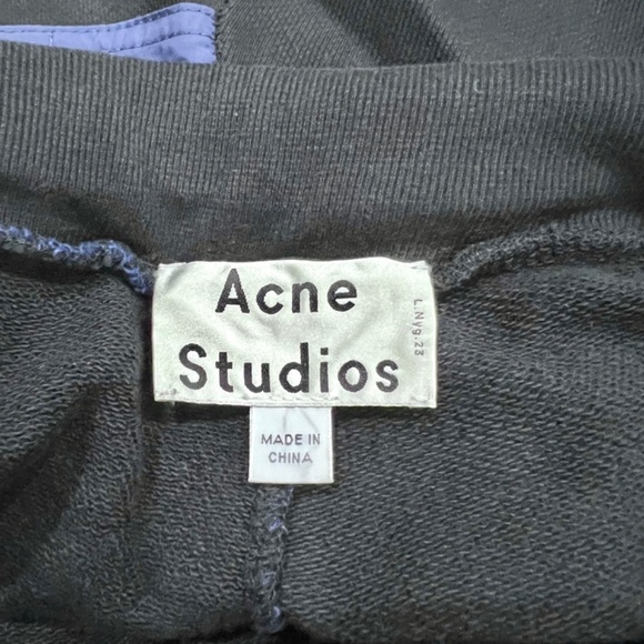 Acne Studios Colorblock Cotton & Nylon French Terry Black Blue Shorts - Picture 6 of 9